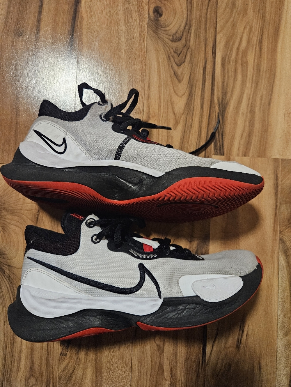Nike RENEW Elevate III Basketball Shoes Size 9
